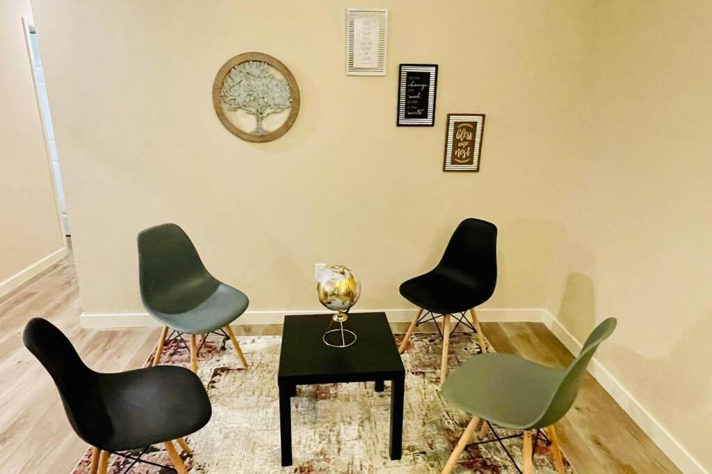 Сasa de vacaciones Woodlands House - Free Parking & Fast Wifi - 3 Bed. 1,5 Bath The Woodlands